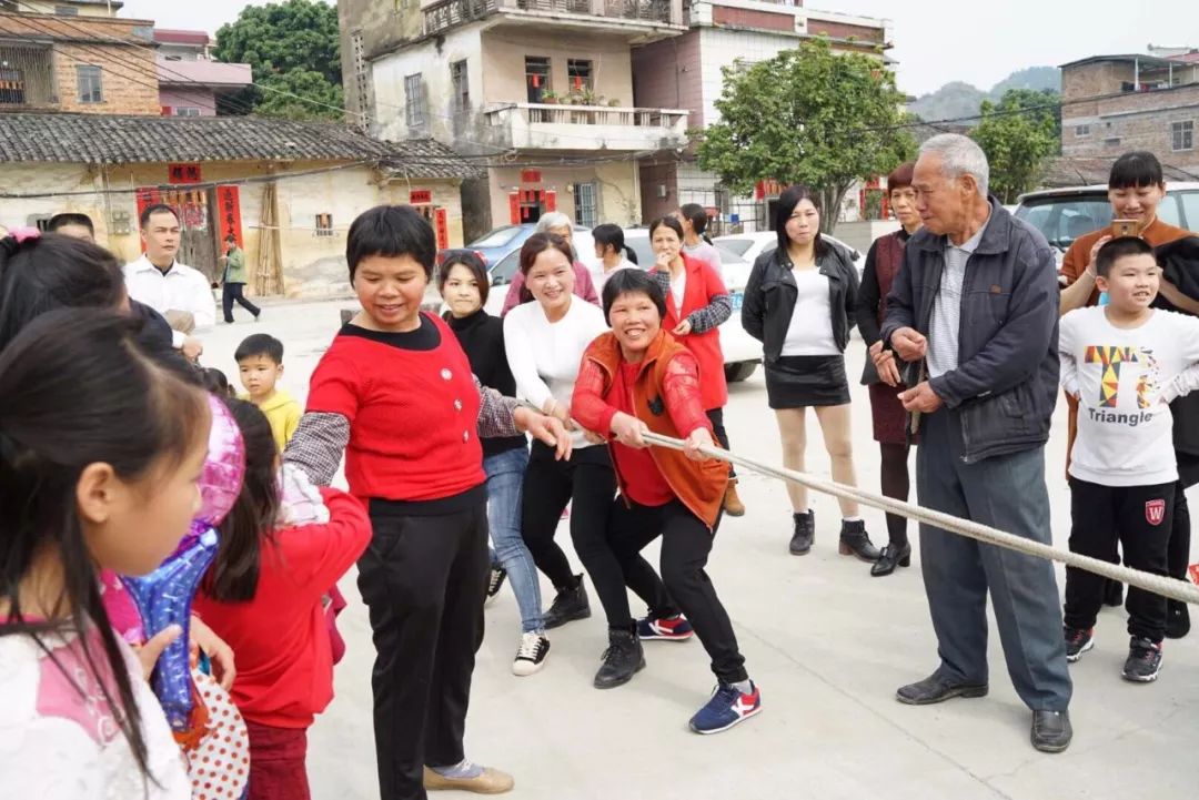 五六年级体育教案_一二年级体育下册教案_小学二年级体育教案下载