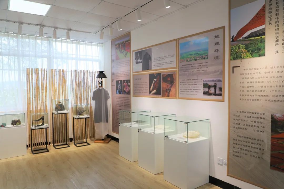 岭南非遗——榄核香云纱展示馆对外开放